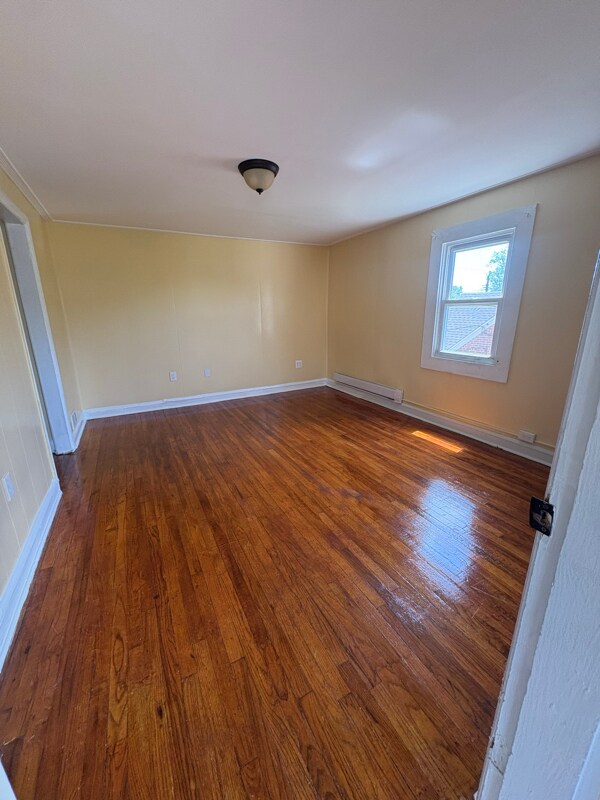 Building Photo - 1208 Daniels Ave