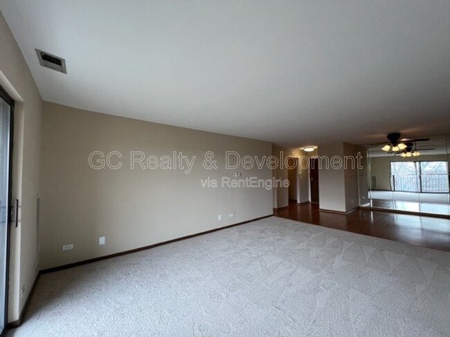 Building Photo - 950 E Wilmette Rd