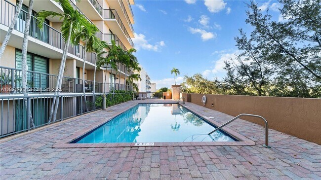 Building Photo - 1690 SW 27th Ave