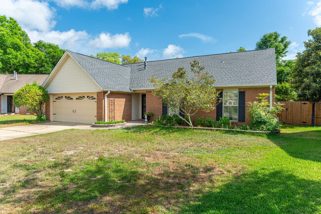 Building Photo - 4522 Parkwood Ln