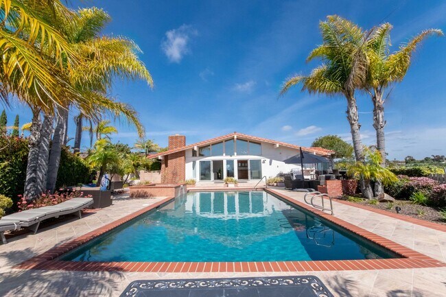 Building Photo - Amazing La Jolla North PB home with panoramic views of the ocean, bay and downtown