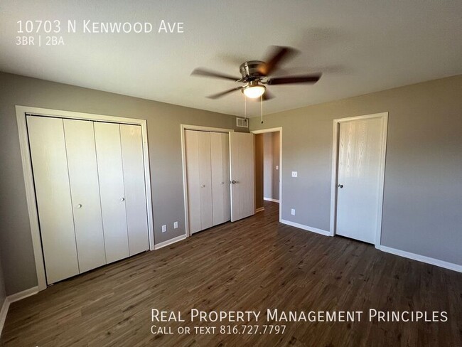 Building Photo - *MOVE-IN SPECIAL* Completely Remodeled, Sp...