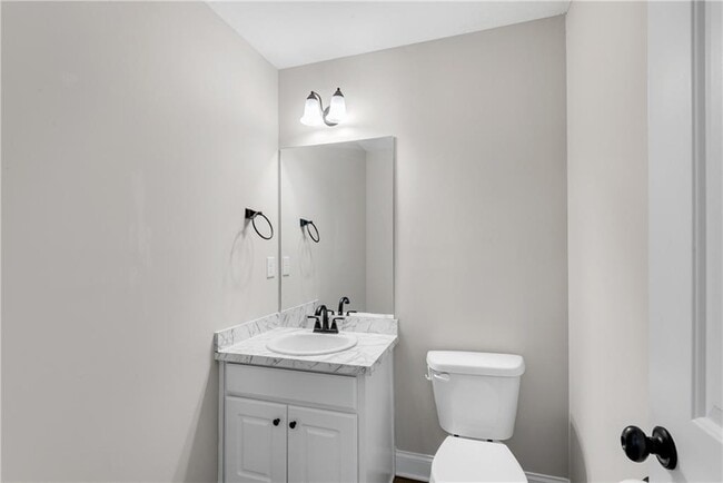 Building Photo - 2164 Savannah Dr
