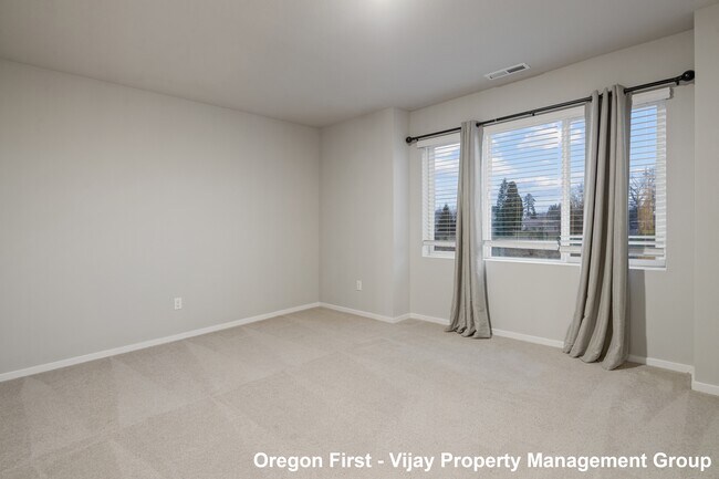 Building Photo - 15548 NW Linder St