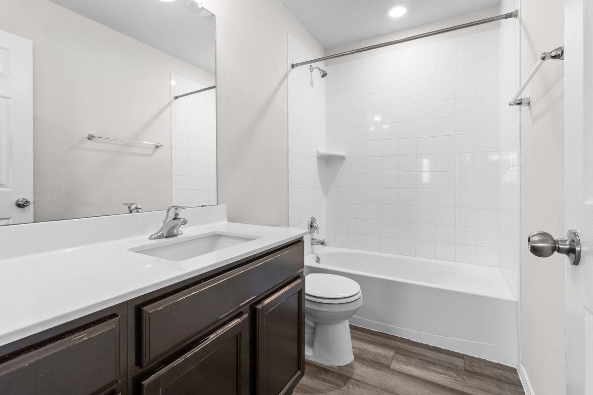 Building Photo - 309 Paddock Ln