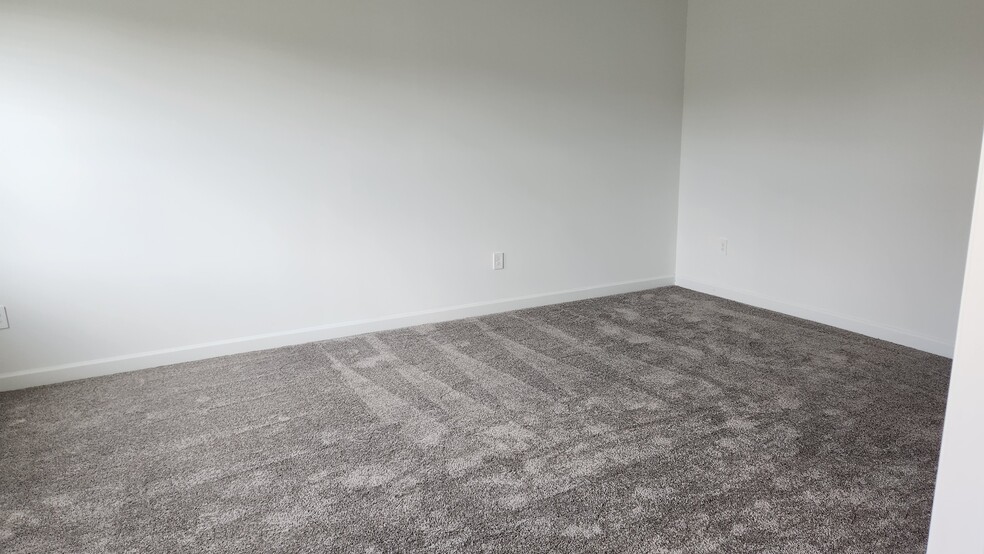 Building Photo - 4635 Wandsworth Way