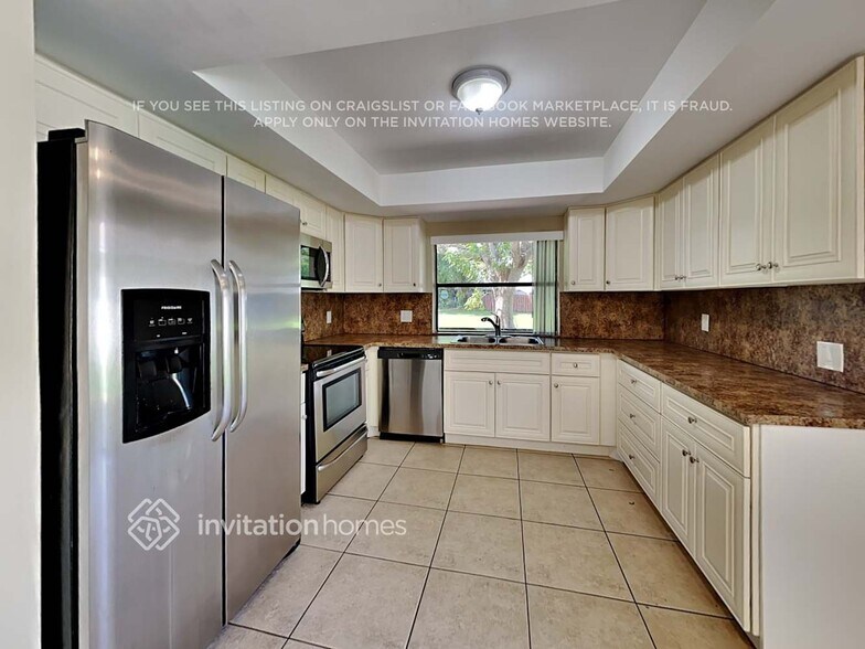 Building Photo - 14831 SW 50th Terrace