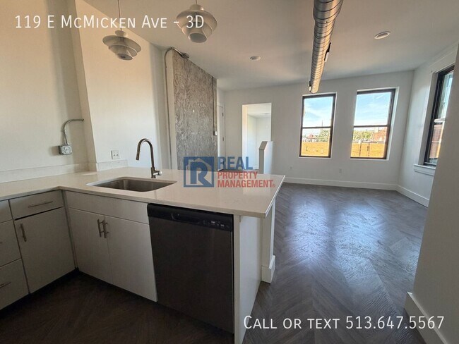 Building Photo - 119 E McMicken Ave