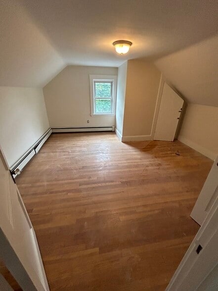 Building Photo - 12 Grant St