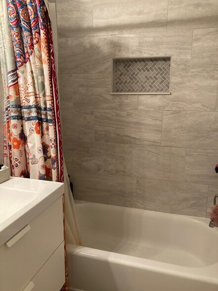 Building Photo - 1602 Latrobe St