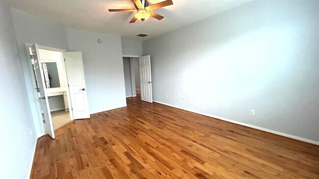 Building Photo - 8106 Saragosa Blue Ln