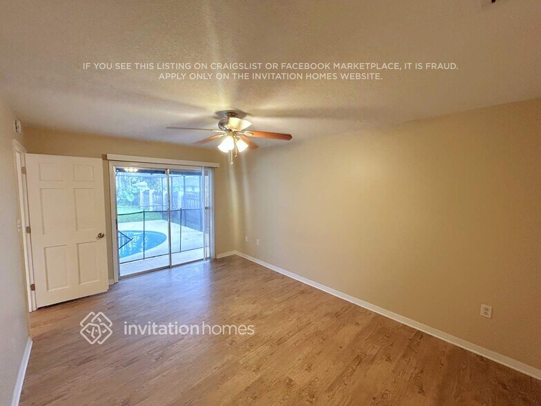 Building Photo - 4407 Orangewood Loop E