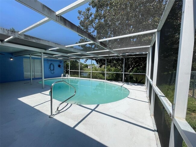 Building Photo - 8045 Durham Dr