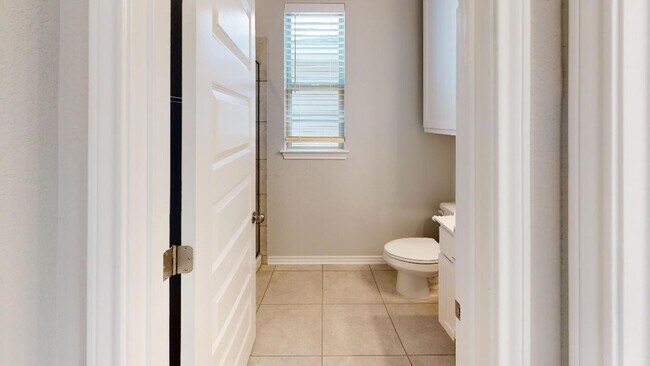 Building Photo - 2108 Pecan Island Dr