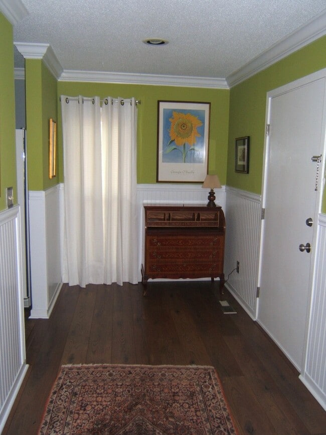 Building Photo - 2X2 Furnished Condo in Marina Community of Fairfield Harbour!