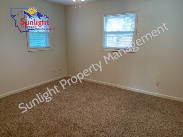 Building Photo - "Charming 2-Bed, 2-Bath Retreat in Laurel, MT – Your Perfect 1148 Sq Ft Haven on 5th Ave Awaits!"