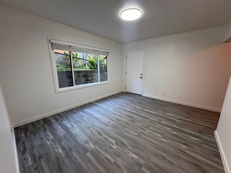 Building Photo - 456 N Westmoreland Ave