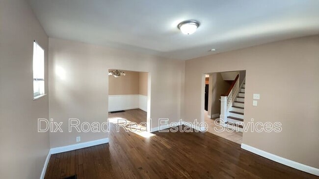 Building Photo - 4763 Dale Ave