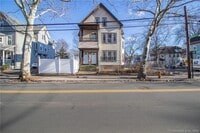 Building Photo - 565 Orchard St