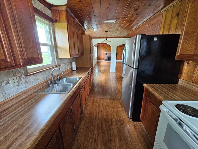 Building Photo - 18228 Kirk Island Ln