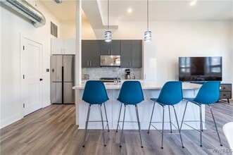 Building Photo - 340 Bird Ave