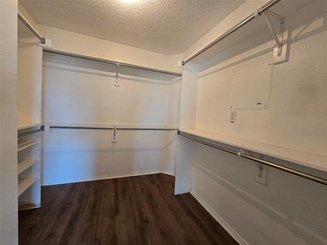 Building Photo - 1400 Kilkenny Dr