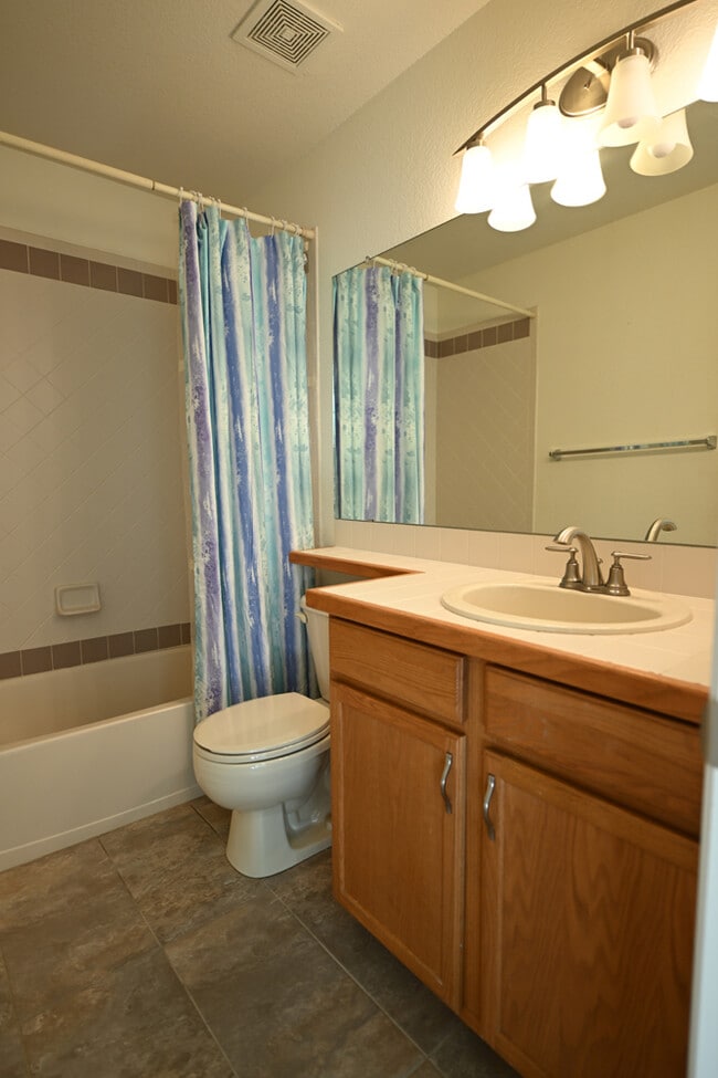 Building Photo - 1343 Lookout Springs Dr