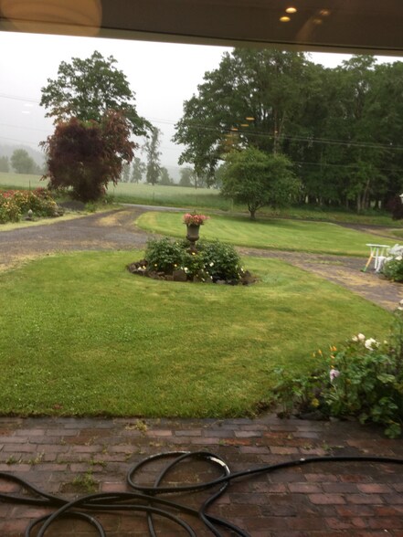 Building Photo - 80082 Sears Rd