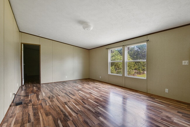 Building Photo - 15297 Floyd Holton Rd