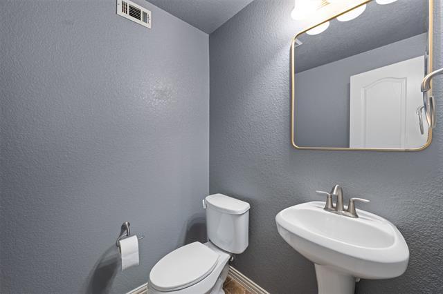 Building Photo - 6944 Carrington Ln