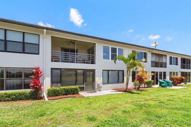 Building Photo - 5850 Sugar Palm Ct