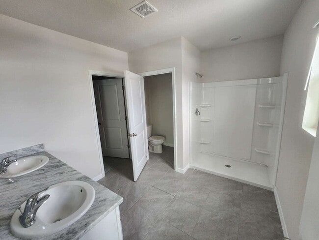Building Photo - 18002 Canopy Pl