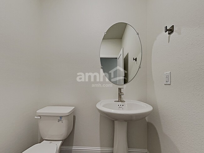 Building Photo - 720 Terrain Star Ave