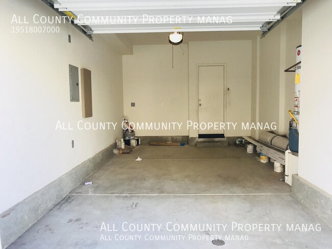 Building Photo - 44958 Bellflower Ln