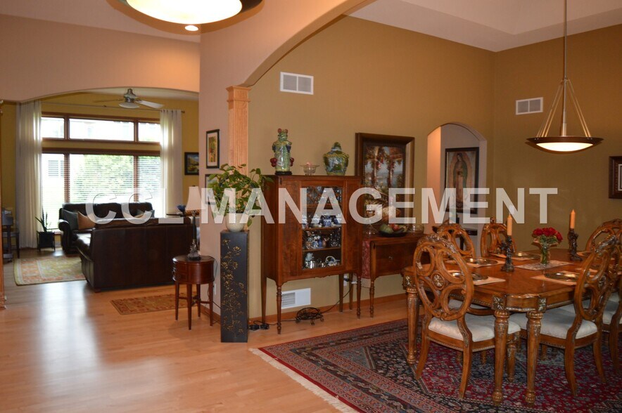 Building Photo - 9217 Bear Claw Way