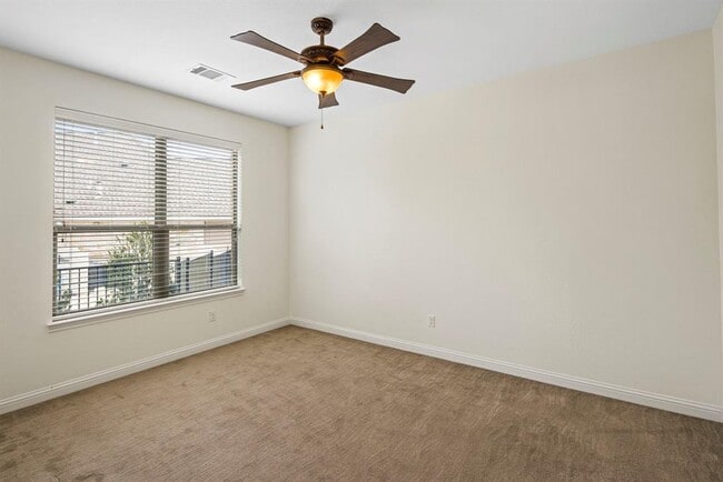Building Photo - 15712 Sayan Cove