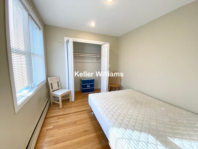 Building Photo - 1440 Tremont St