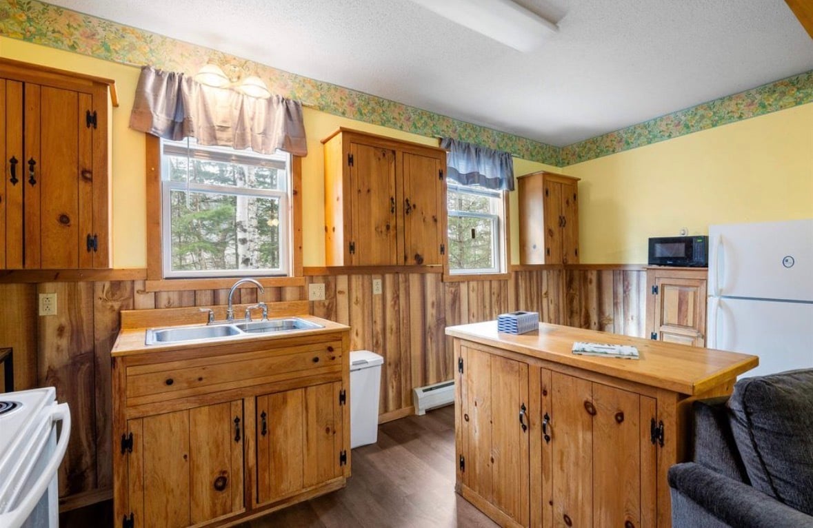 Building Photo - 92 Colby St