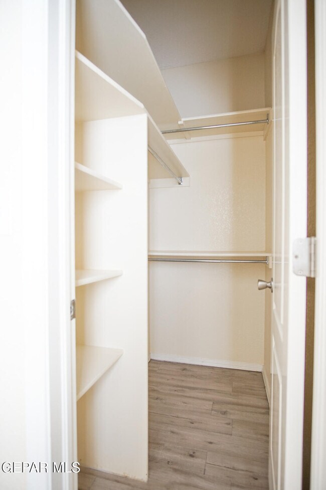 Building Photo - 5904 Cielo Del Rey Pl