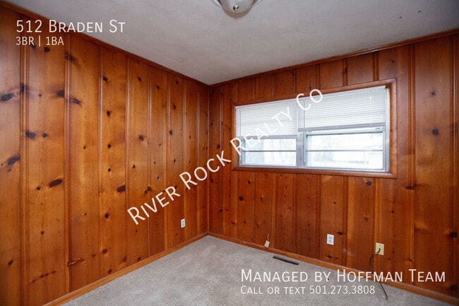 Building Photo - 512 Braden St