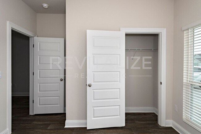 Building Photo - 14543 Dayton Cir