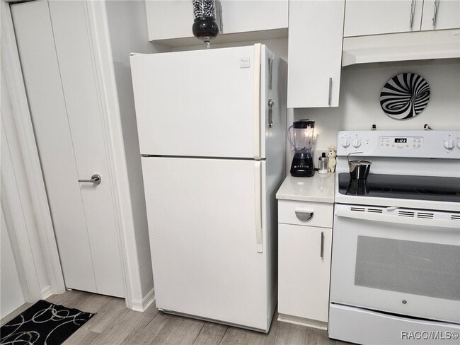 Building Photo - 1876 W Shanelle Path