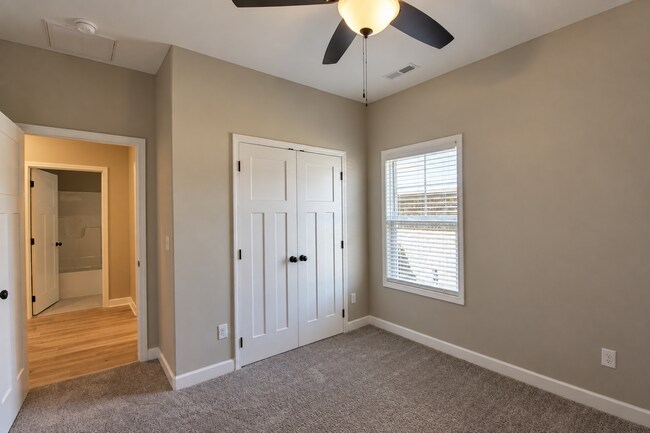 Building Photo - 1407 Brook Hill Drive