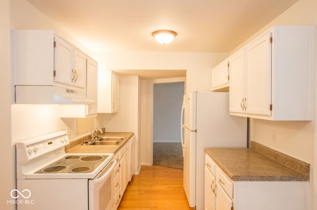 Building Photo - 1838 Keystone Lakes Dr