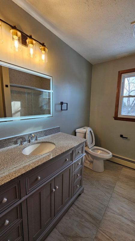 Building Photo - 32 Morrison St