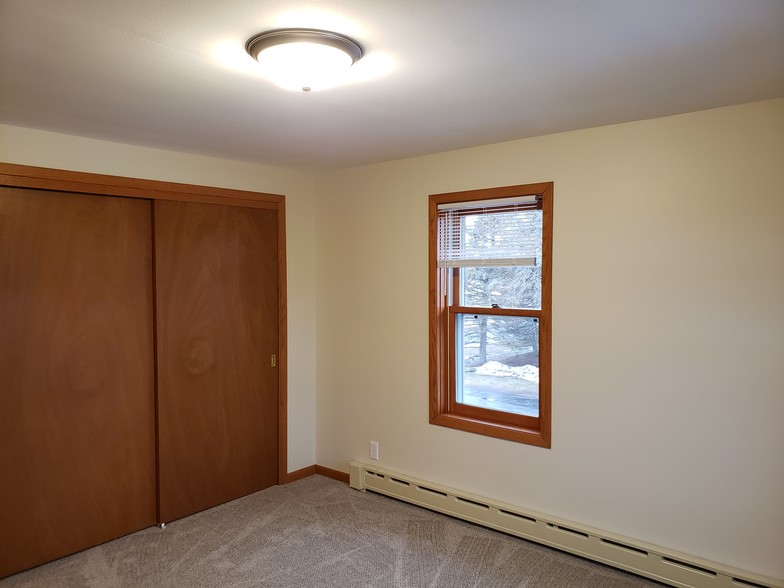 bedroom 1 - 10014 N Granville Rd