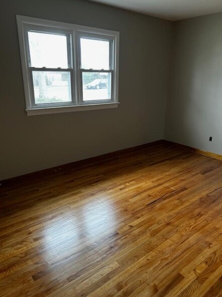 Bedroom - 234 W High St