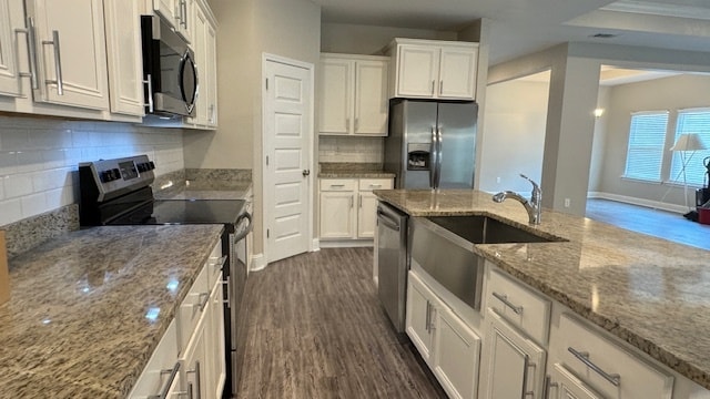 Building Photo - 6425 Chickory Way