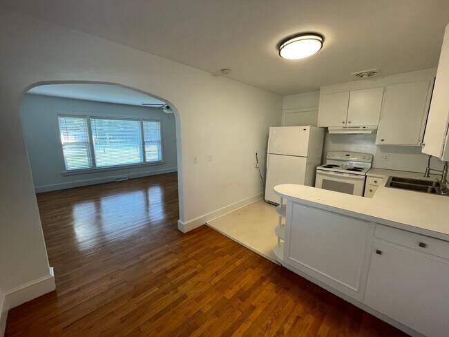 Building Photo - 5057 Wrightsville Ave