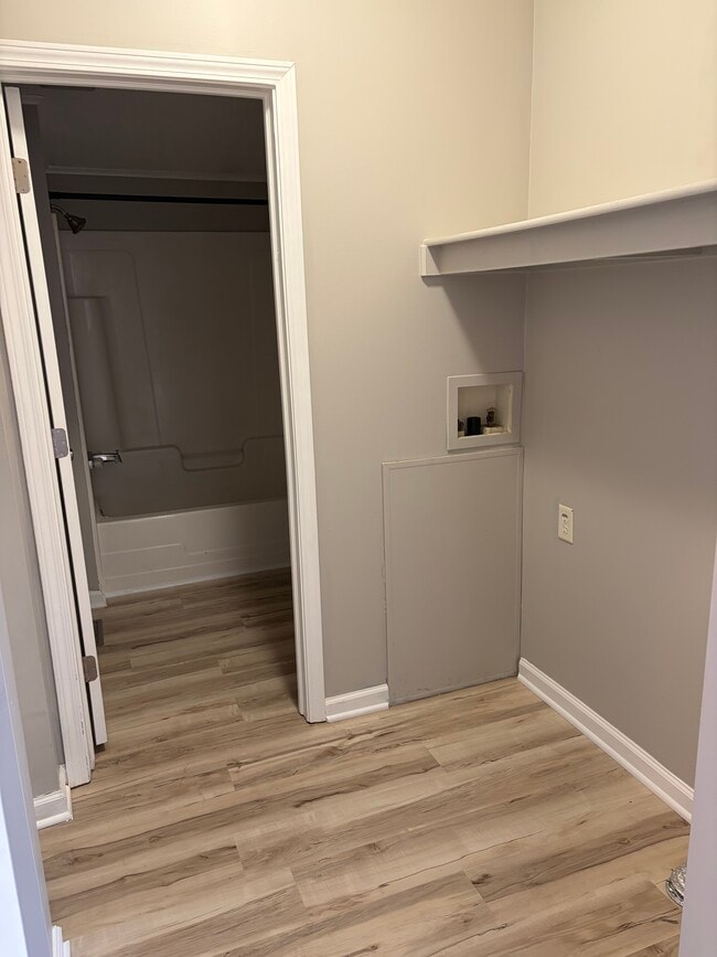 Building Photo - 509 N Madison St